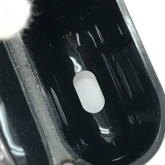 SAINT LAURENT PARIS 635662 logo airpods case key holder Earphone case Black - Picture 7 of 14